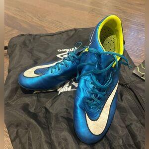 Nike Neon Yellow and Black Sports Gear